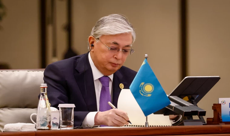 Kazakistan'da nükleer santral için referandum yapılacak