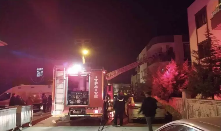 Bina içerisinde çıkan yangında 4 kişi zehirlendi
