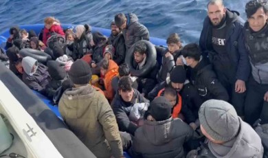 Ayvacık açıklarında 69 kaçak göçmen yakalandı
