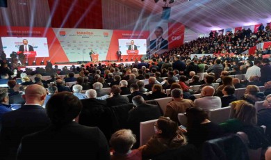 CHP Genel Başkanı Özgür Özel partisinin Manisa belediye başkan adayları tanıtım toplantısına katıldı