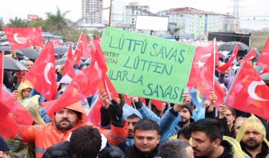 Hataylılar Lütfü Savaş’a destek için CHP il başkanlığında bir araya geldi
