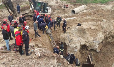 Hızlı tren çalışmasında göçük altında kalan 2 işçi hayatını kaybetti