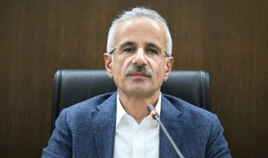 Ulaştırma ve Altyapı Bakanı Abdulkadir Uraloğlu, yıllardır bitmeyen Bilecik-Yenişehir yolunu açacak