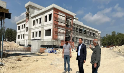 Kıratlı: "Mezitli Devlet Hastanesi inşaatında çalışmaların yüzde 40'ı tamamlandı"