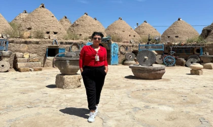 Mardin’in tek kadın rehberi Semire Şineğu, kırsaldaki çocukların dünyasını genişletmek istiyor