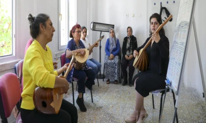 Mersin’de kadınlara bağlama kursu